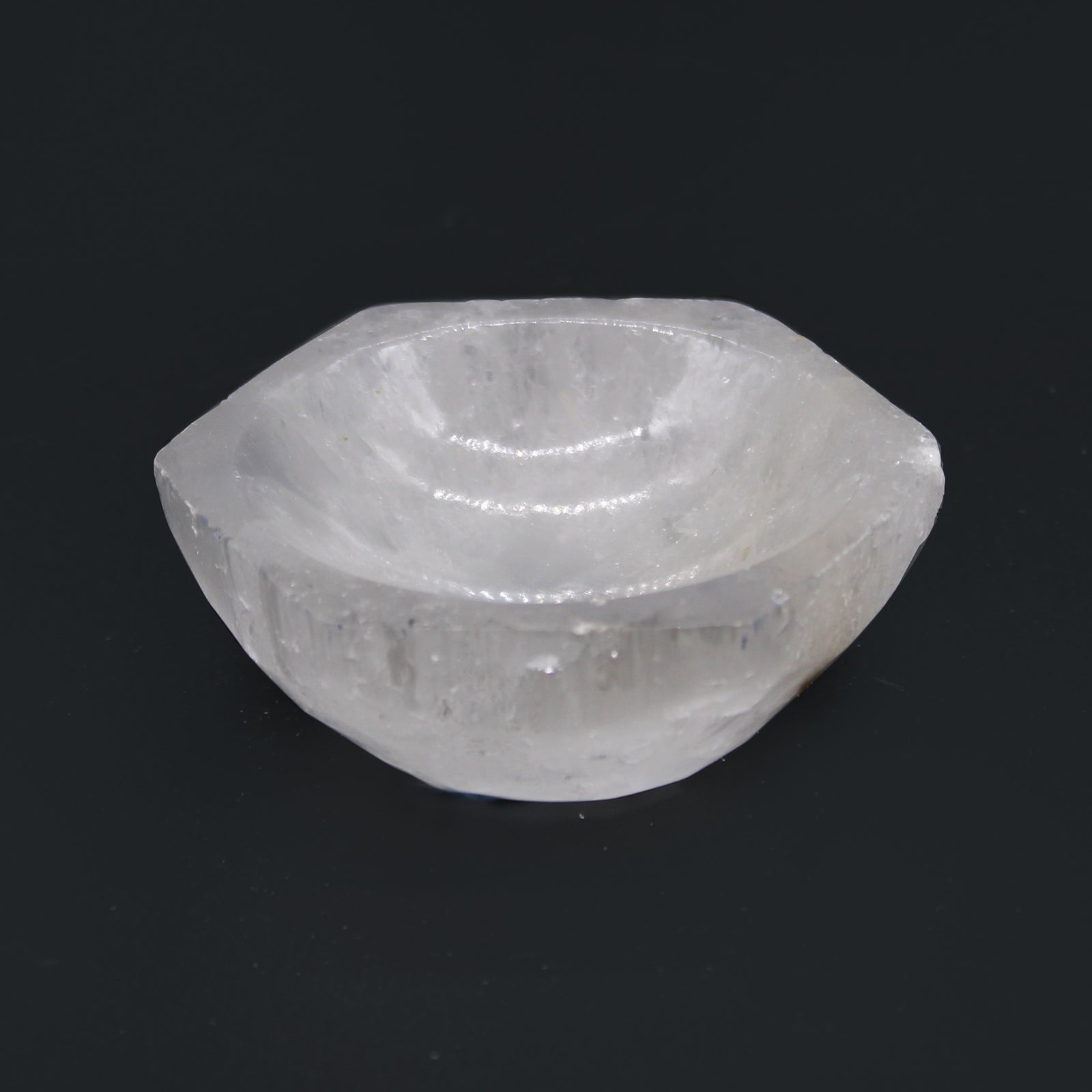 moderna zdjela od selenita bijeli selenit 6x5 cm 1