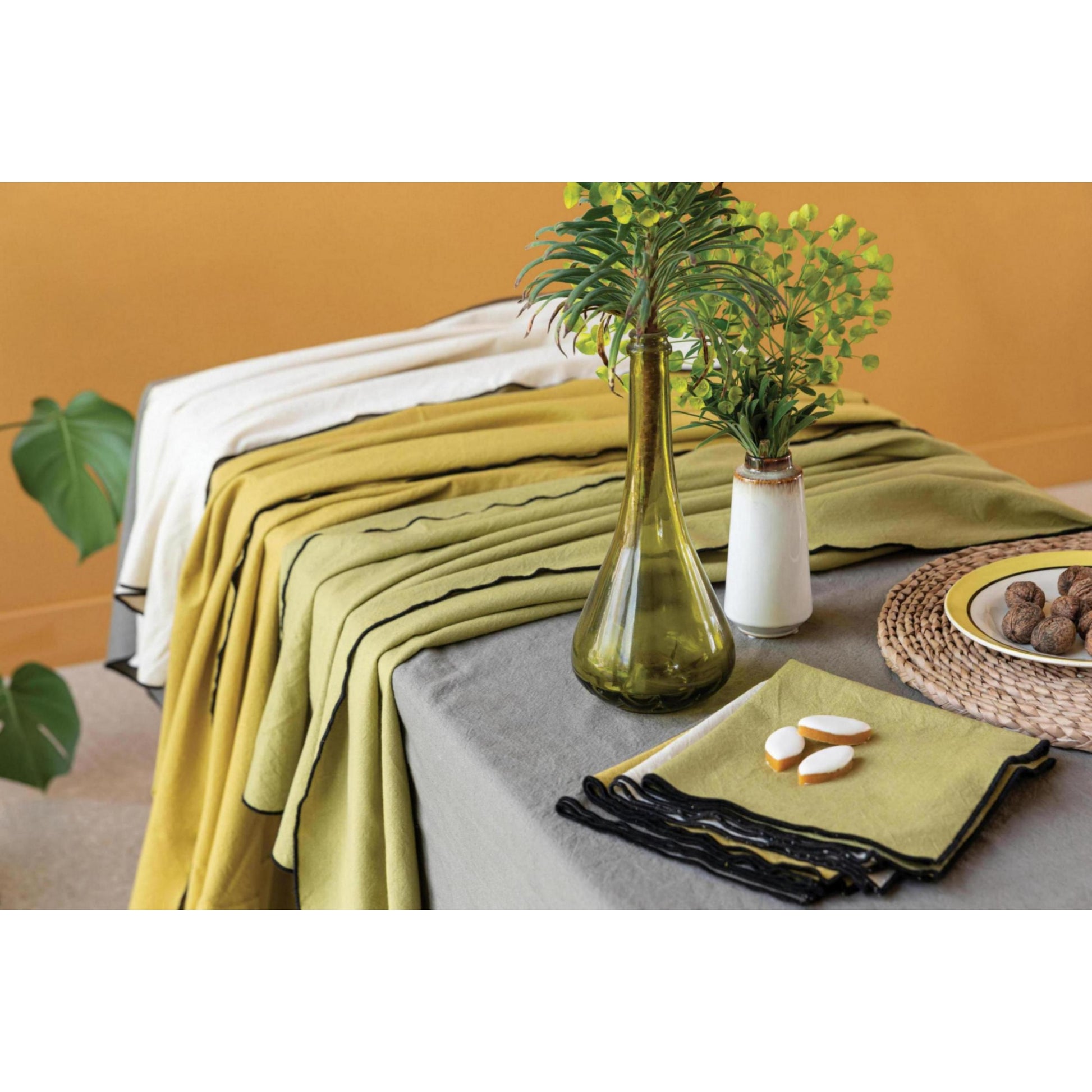 grace set od 10 salveta zuta 001