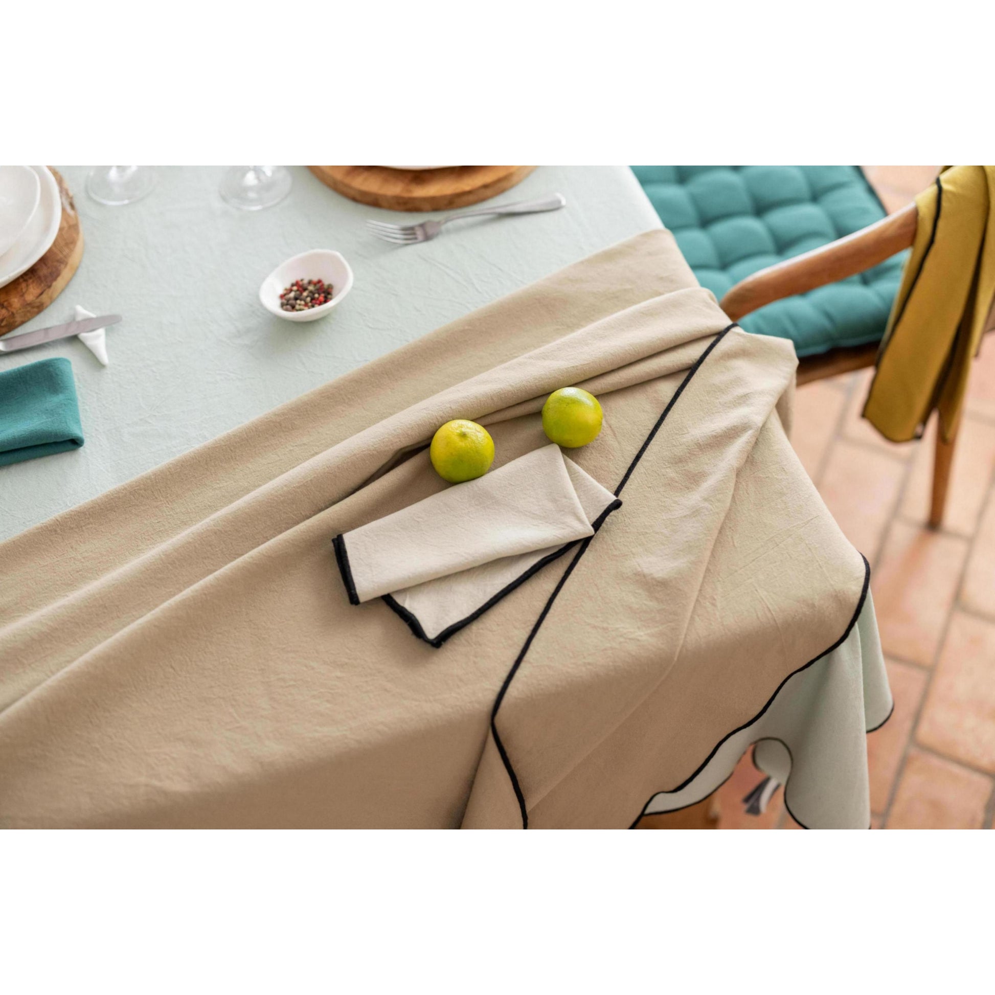 grace set od 10 salveta krem 002