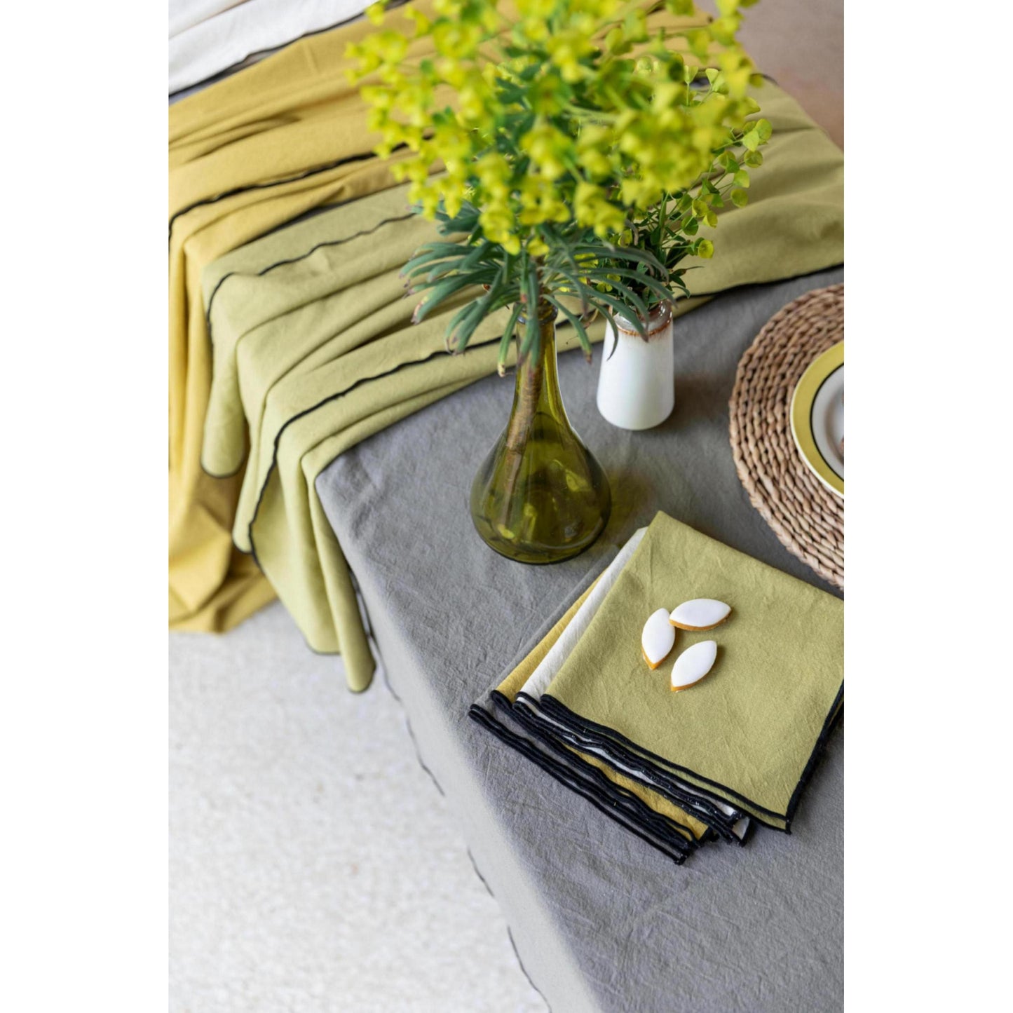 grace stolnjak 140 x 250 khaki