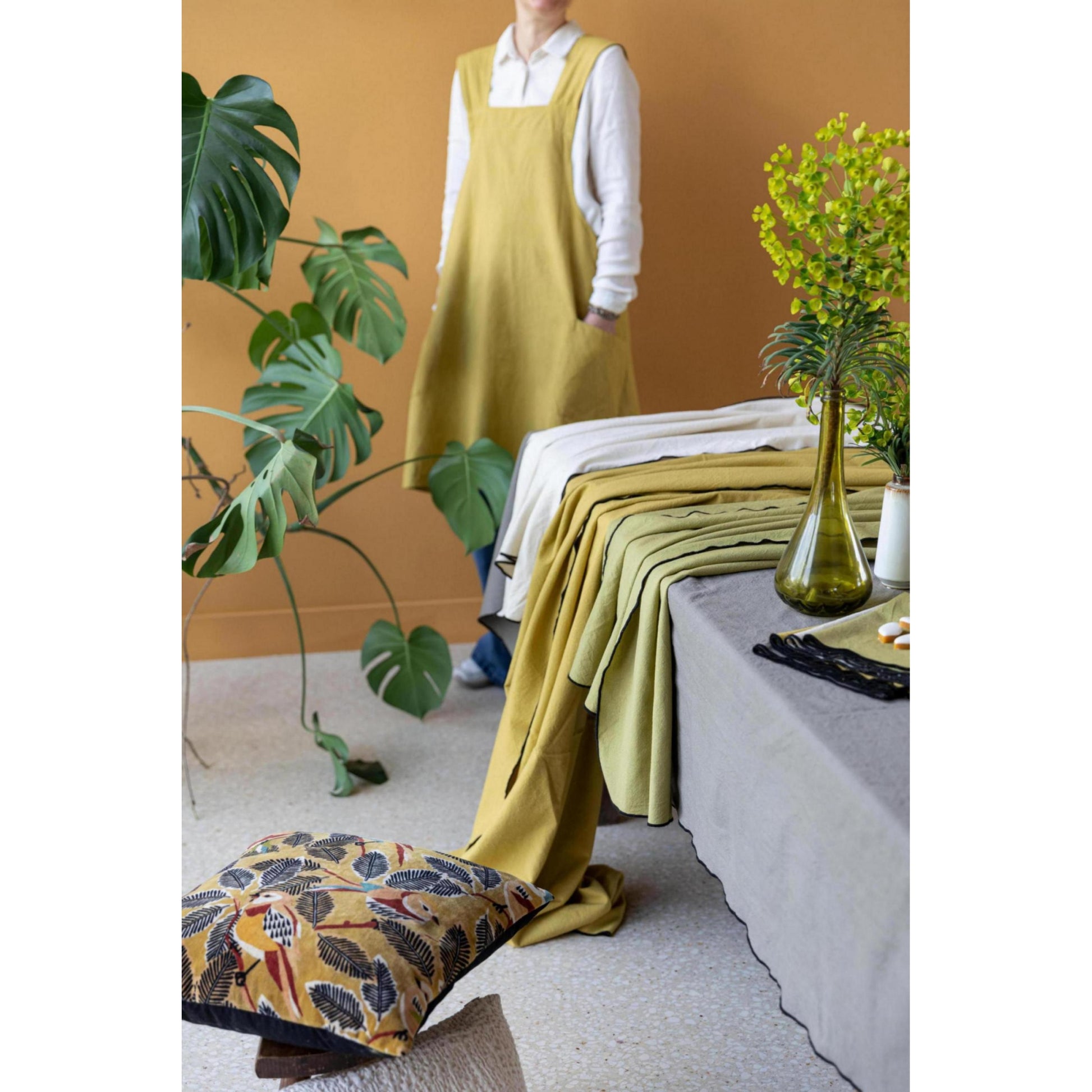 grace stolnjak 140 x 250 khaki